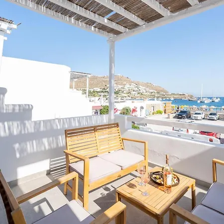 Sea Side In Daire Ornos (Mykonos)